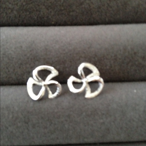 Jewelry - 925 Sterling Silver Earrings